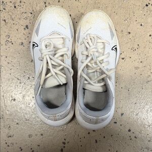 NIKE YOUTH BASEBALL CLEATS